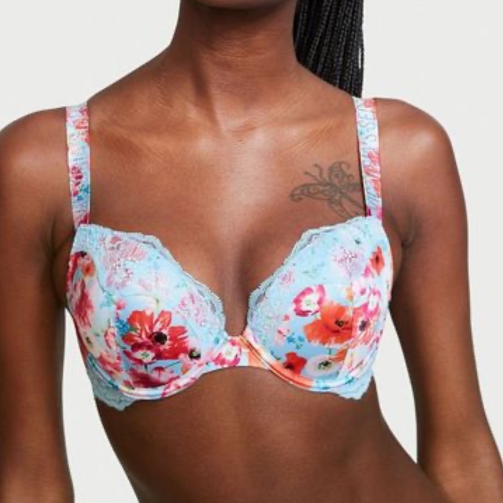 Victoria’s Secret Very Sexy Floral Lace Shine Strap Push Up Bra